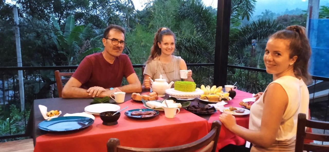 Mc Queen Homestay Ella Eksteriør bilde