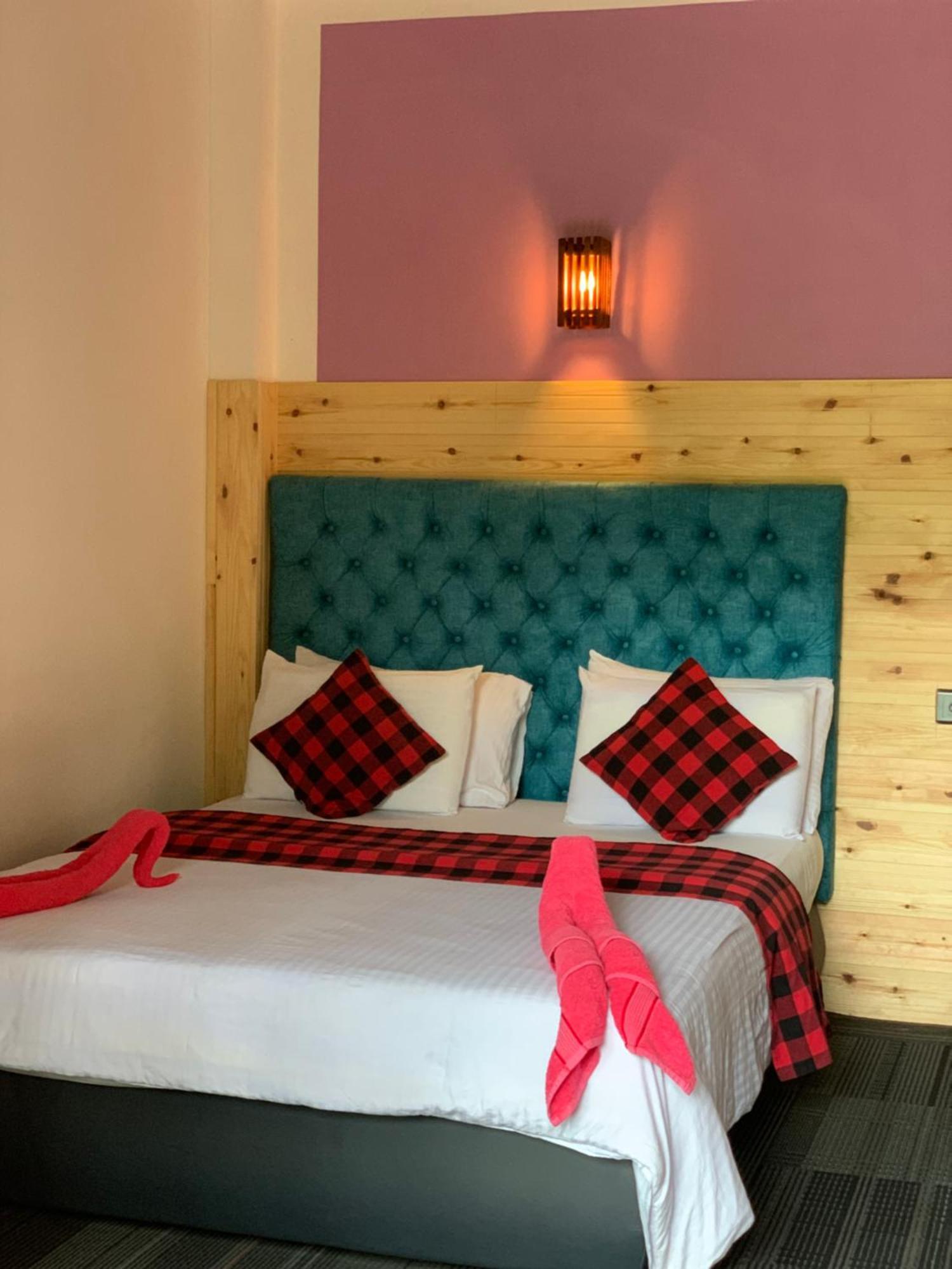 Mc Queen Homestay Ella Eksteriør bilde
