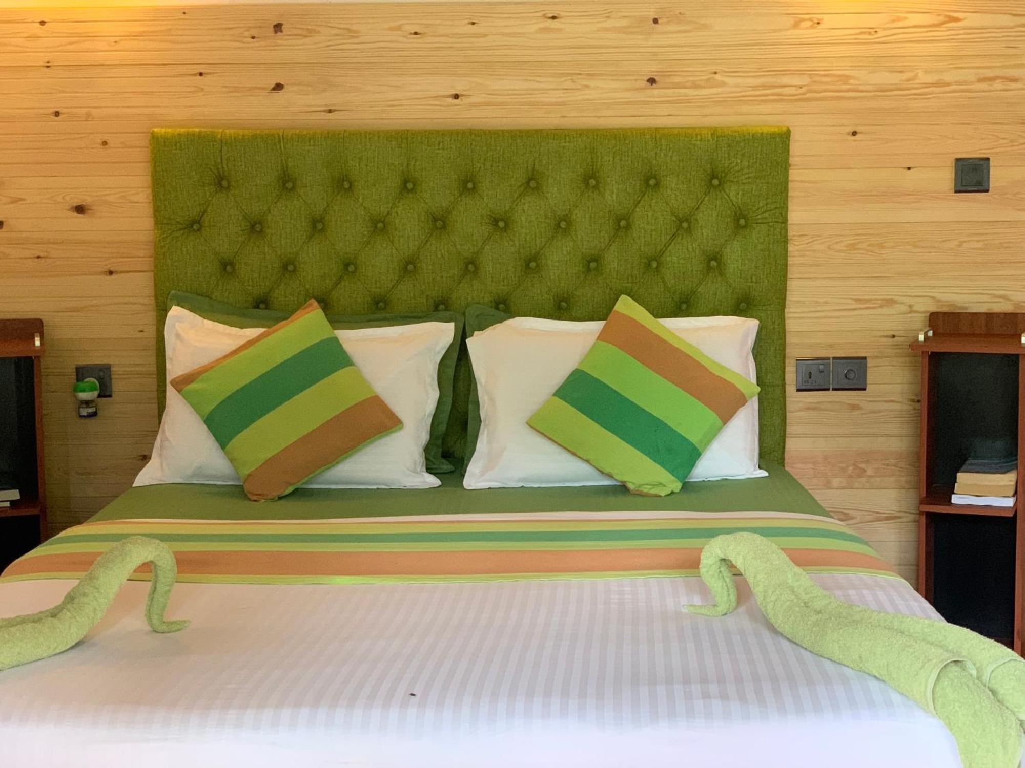 Mc Queen Homestay Ella Eksteriør bilde